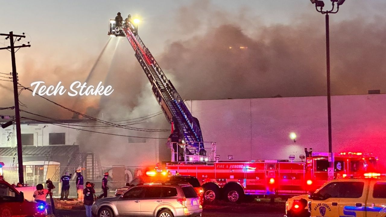 Fire Erupts in Downtown Las Vegas, Halting Traffic on New Year's Eve